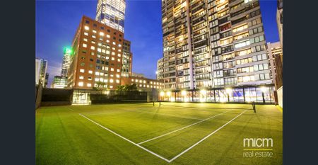 Perfect City Lifestyle on the Bourke! - Photo 3