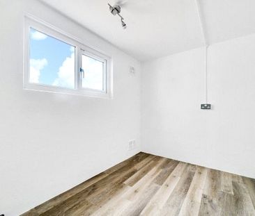 Malta Road, Deepcut, Camberley, Surrey, GU16 - Photo 4