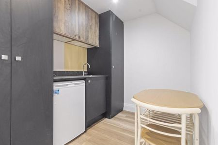 Studio to rent - Photo 4