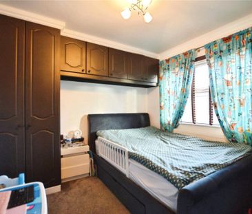 4 bedroom detached house to rent - Photo 6