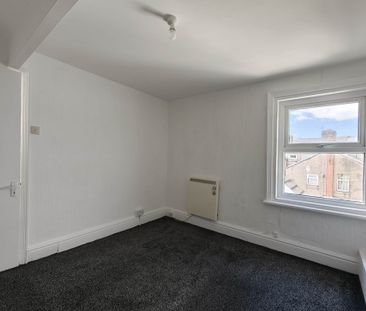 Lord Street, Blackpool - Photo 1