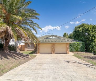 AN INVITING FAMILY HOME!! - Photo 1