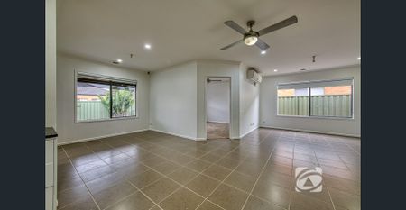 ROOM TO RELAX, SPACE TO ENTERTAIN - Photo 3