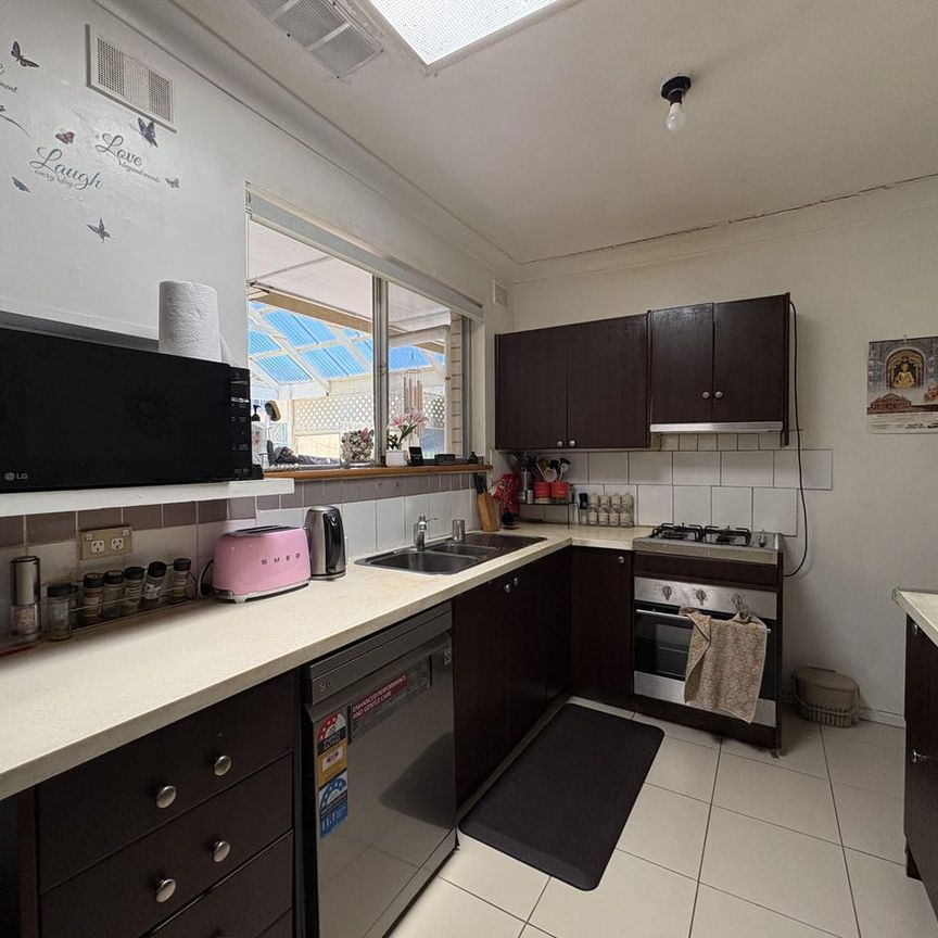 4 Bedroom Property With Pool - Photo 1