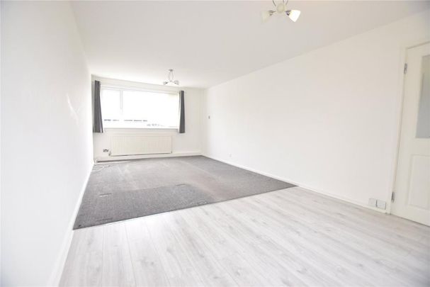 3 bedroom end of terrace house to rent - Photo 1