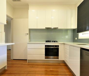 Great Family Home - Photo 2