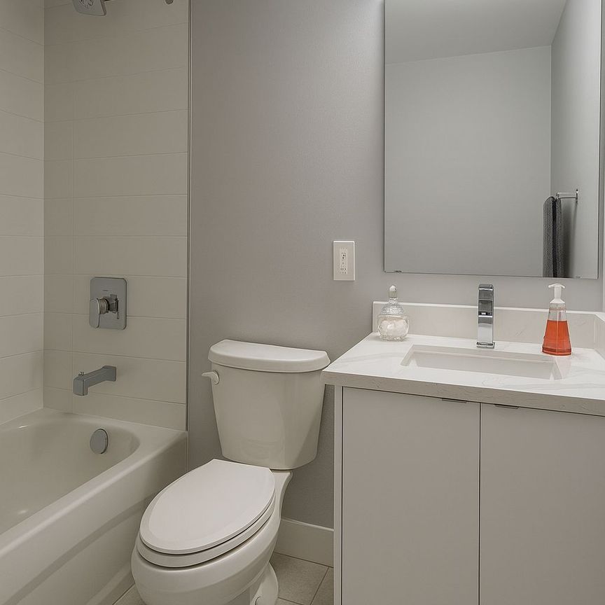 For Lease - 70 Park Street Unit# 1708, Mississauga, Ontario - Photo 1