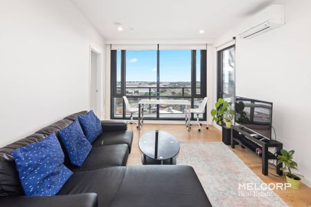 TWO BEDROOM AT M-CITY - UNFURNISHED - Photo 4