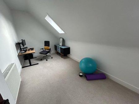 4 bedroom flat to rent - Photo 3