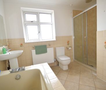 5 bedroom Semi-detached house to rent - Photo 1