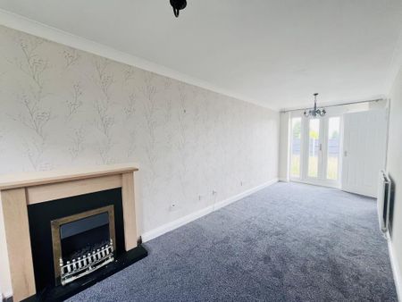 3 bedroom terraced house to rent - Photo 2