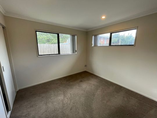 8a Tawa Crescent, Manurewa, Auckland - Photo 1