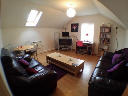 2 bedroom flat to rent - Photo 5