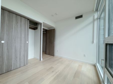 For Lease - 1 CONCORD CITYPLACE Way Unit# 6107, Toronto, Ontario - Photo 3