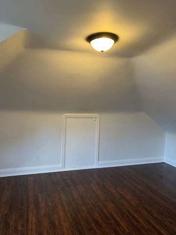 For Lease - 585 Byngmount Avenue Unit# Upper, Mississauga, Ontario - Photo 5