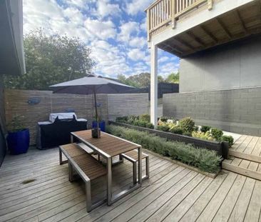 Coastal Living with Convenience - Photo 5