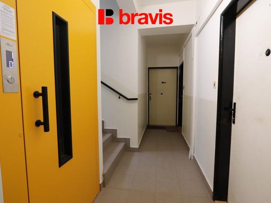 Pronájem bytu 1+1 32 m2 - Fotografie 1