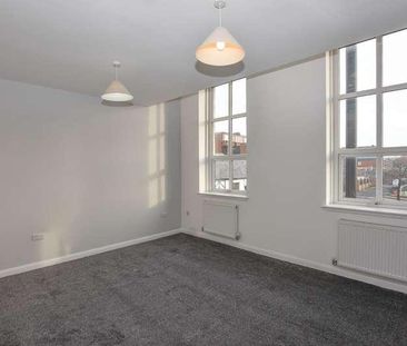 King Street, Leigh, WN7 - Photo 2