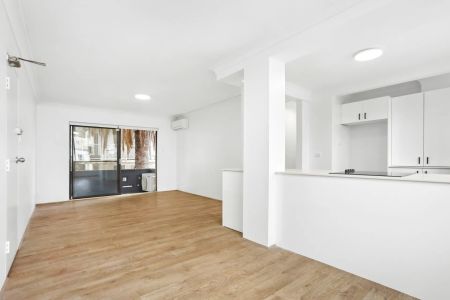 Unit 7/108 Beach Street, - Photo 4