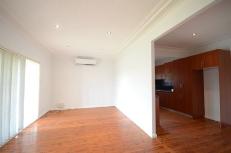 Front 3 Bedroom House with Self Contained Teenage Retreat Combined&excl;&excl; - Photo 3