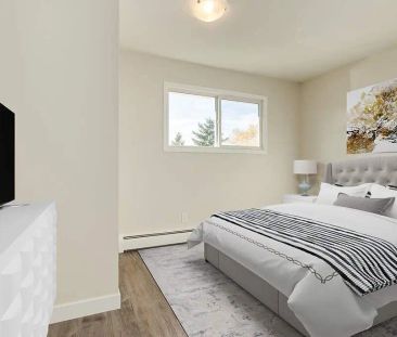 - 2 Bedroom at Dickson Apartments - Photo 2