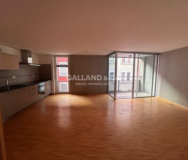 Splendid 2.5-room duplex apartment with balconies - Photo 1