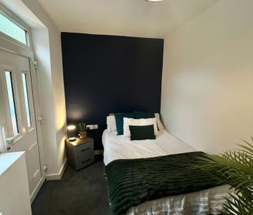 4 bedroom house share to rent - Photo 3
