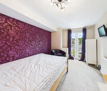 3 bedroom apartment to rent - Photo 4