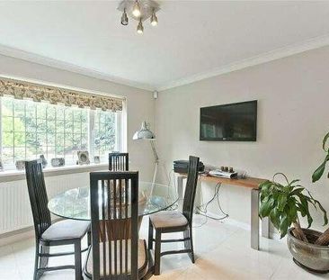 Sandy Lane, Cobham, Surrey, KT11 - Photo 3