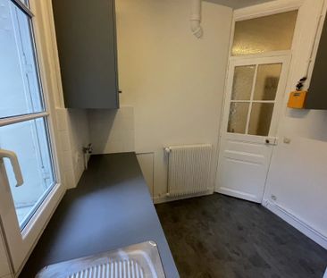 Location Appartement 1 pièce 34m² BOULOGNE BILLANCOURT 92100 - Photo 2