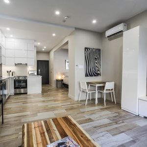 201 MacLaren - Photo 2