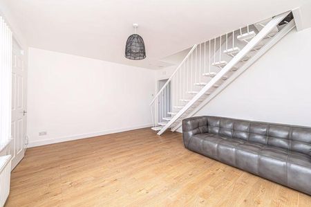 2 bedroom terraced house to rent - Photo 4