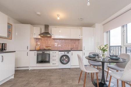 2 bedroom flat to rent - Photo 4