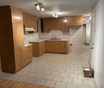 3 1/2 Sous-sol Basement Triplex - Photo 1