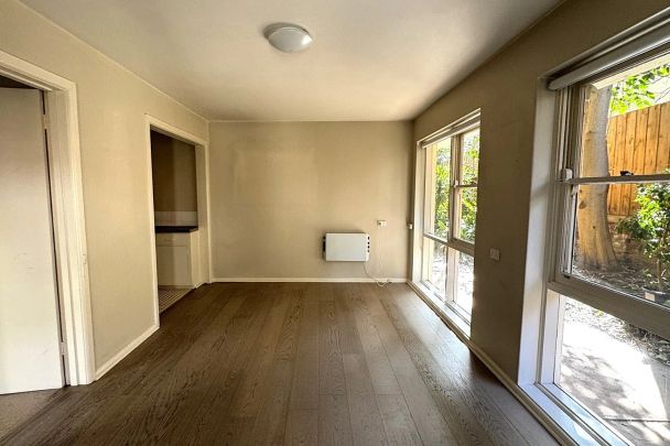 Tranquil Ground-Floor Living in the Heart of South Yarra - Photo 1