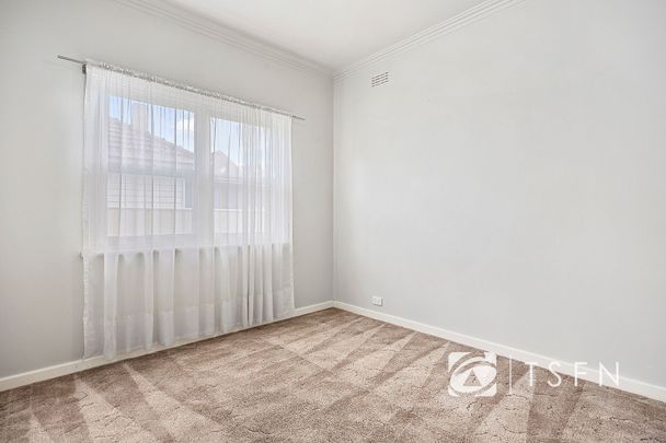 Charming Three-Bedroom Home with Shed and Side Access - Photo 1