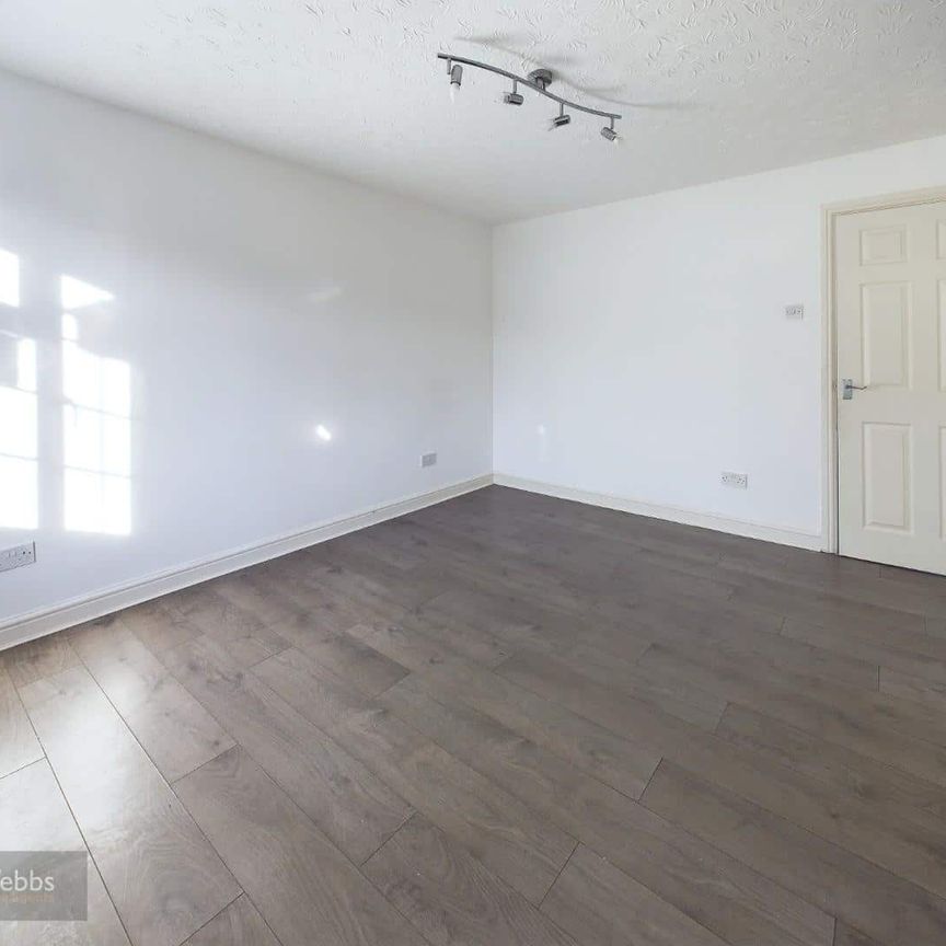 Lilian Grove, Bilston - Photo 1