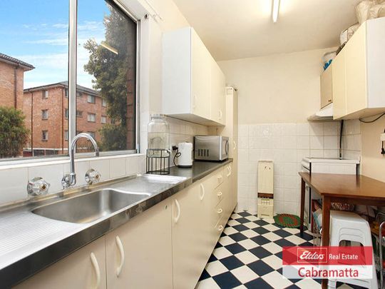 13/4-8 St Johns Road - Photo 1