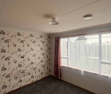 Family home in time for Christmas - Photo 1