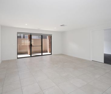 SPACIOUS FOUR BEDROOM HOME IN WINTER VALLEY - Photo 1