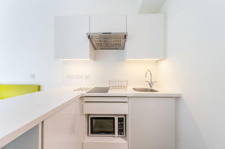 Studio to rent - Photo 2