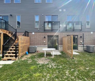 For Lease - 41 Winters Crescent, Collingwood, Ontario - Photo 4