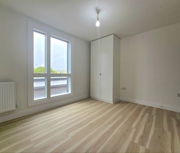 2 Bed Flat, Norbury Avenue, SW16 - Photo 3