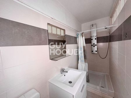 Location Appartement 2 pièces 27m² - Photo 2