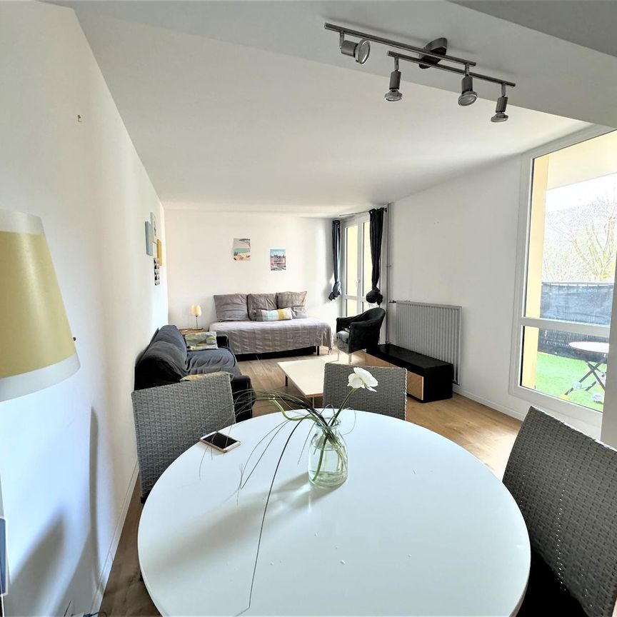 Location Appartement 3 pièces 65m² LILLE 59000 - Photo 1