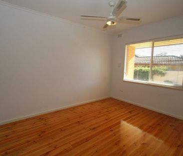 Cosy & Convenient Unit in Prime Eastern Suburbs Location - Photo 6