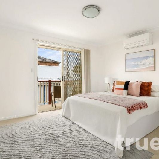 STUNNING TWO BEDROOM TOWNHOUSE - Photo 1