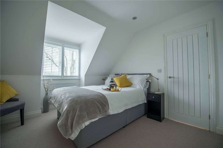 All inclusive short let. Handsome Victorian farmhouse with rural view - Photo 4