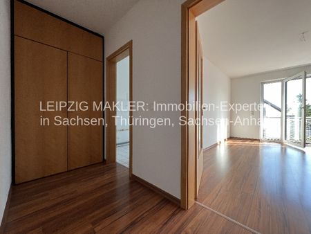 2-Raumwohnung mit schöner Aussicht in den Leipziger Auwald - Terrasse und Balkon / Badewanne / Fahrstuhl / Tiefgarage / WG geeignet - Photo 2