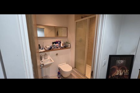 Room in a Shared Flat, Commercial Road, E14 - Photo 5